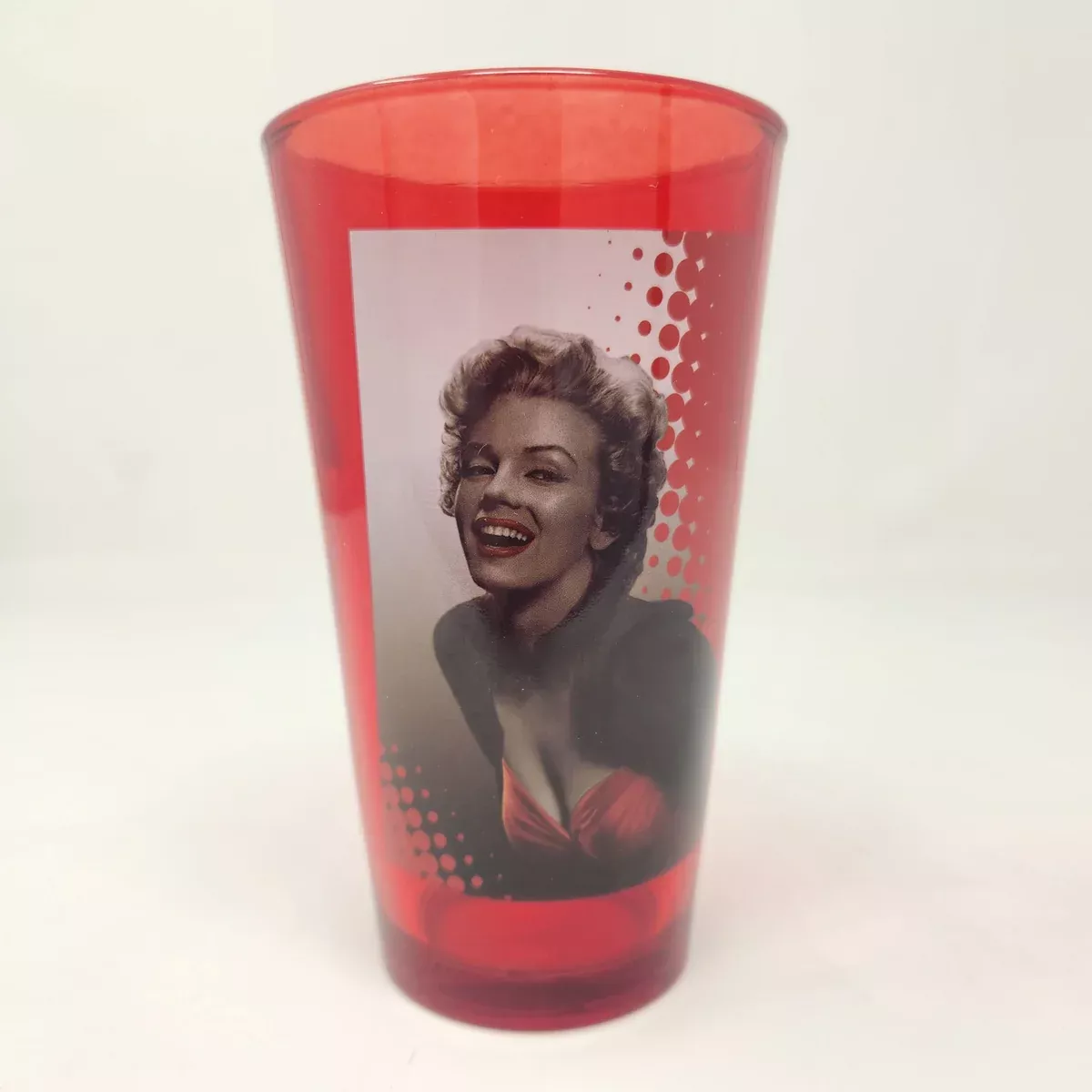 marilyn-monroe-red-dress-pint-glass Marilyn Monroe - Red Dress Pint Glass